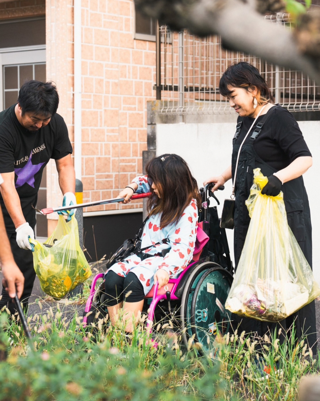 EAZY CLEAN IN SOKA Wheelchair Experience & Cleanup Event